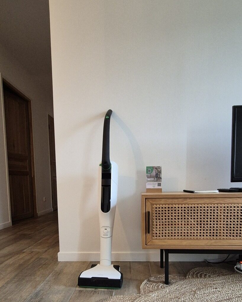Instagram post from goshowplace. This post is in position 2.